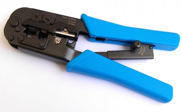 RJ45 Crimp Tool for making