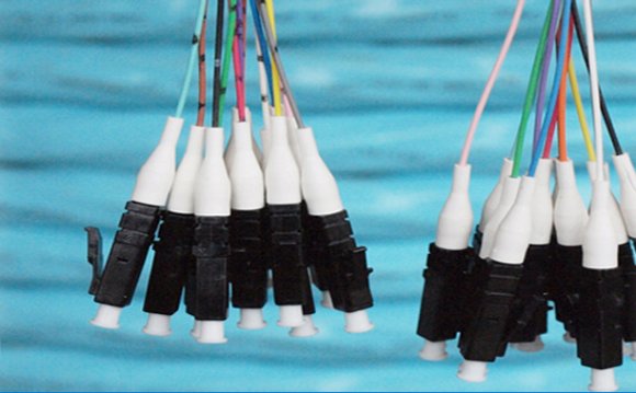 Custom Fiber Optic cable Assemblies